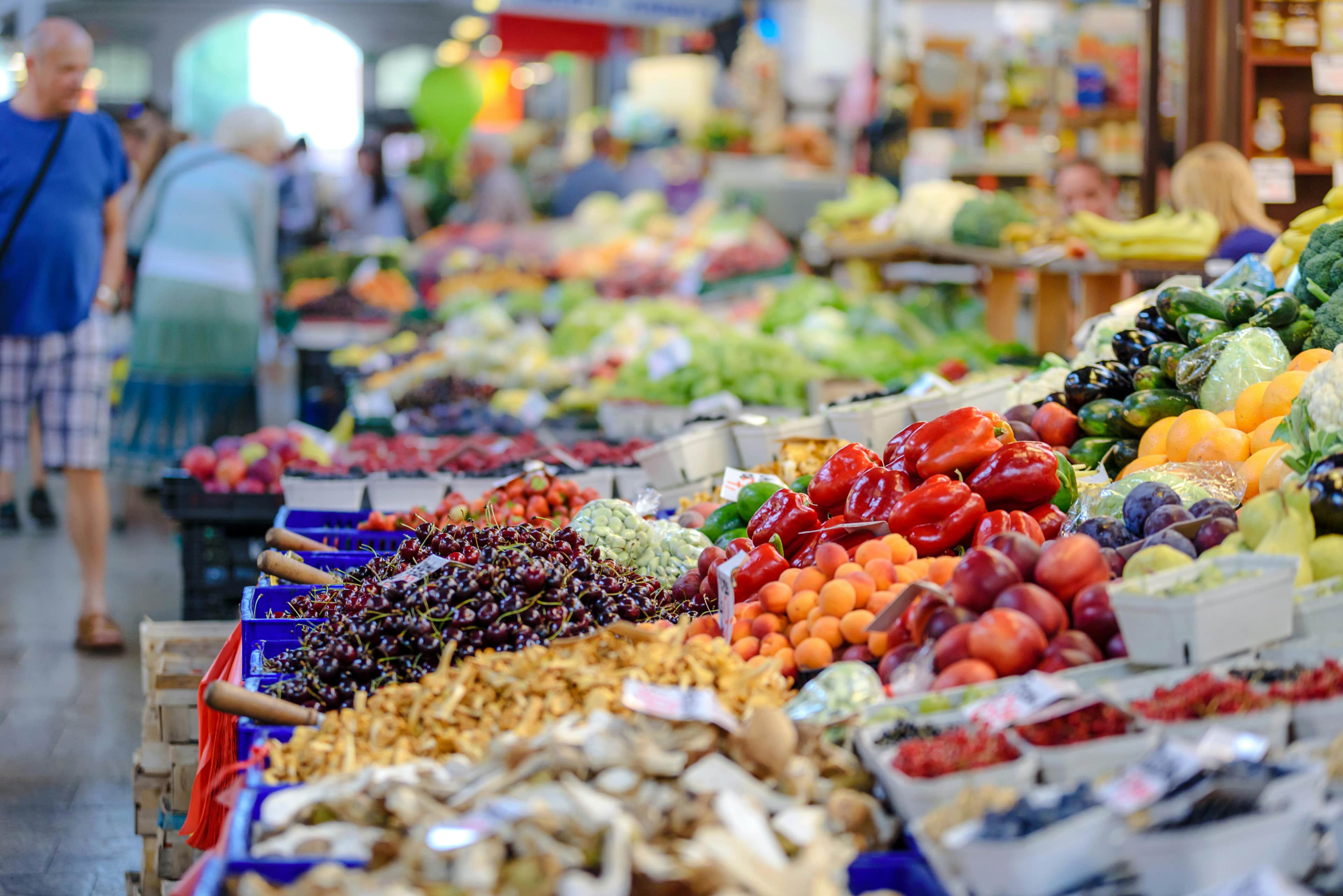 2. Gastronomic Boutiques: The Beauty of Local Delicacies